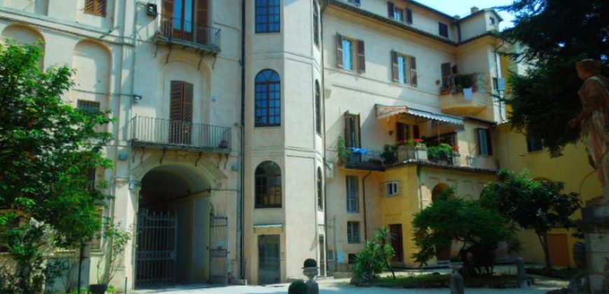 Rieti centro – Palazzo Vincenti Mareri